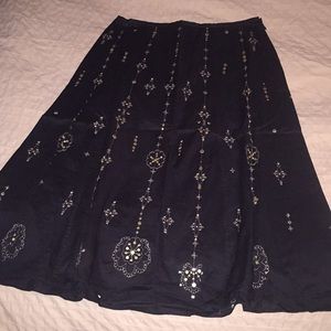 ANN TAYLOR Beautiful detailed skirt